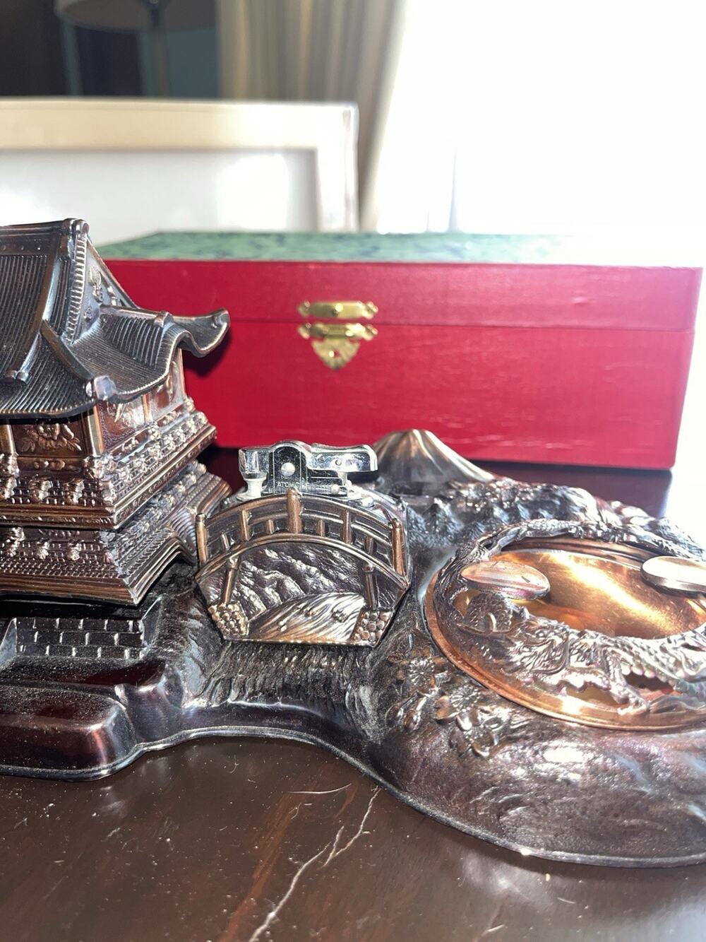 Vintage Japanese Smoking Set Mt Fuji Dragon Box Atomic Lighter NEVER USED